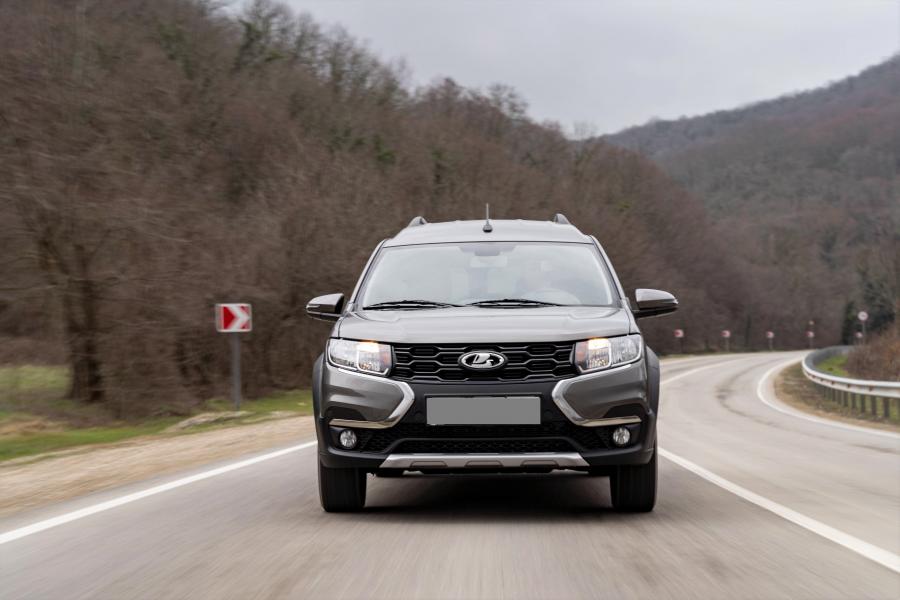  Lada Largus Cross 2021 года  (RU) (фото 9 из 17)